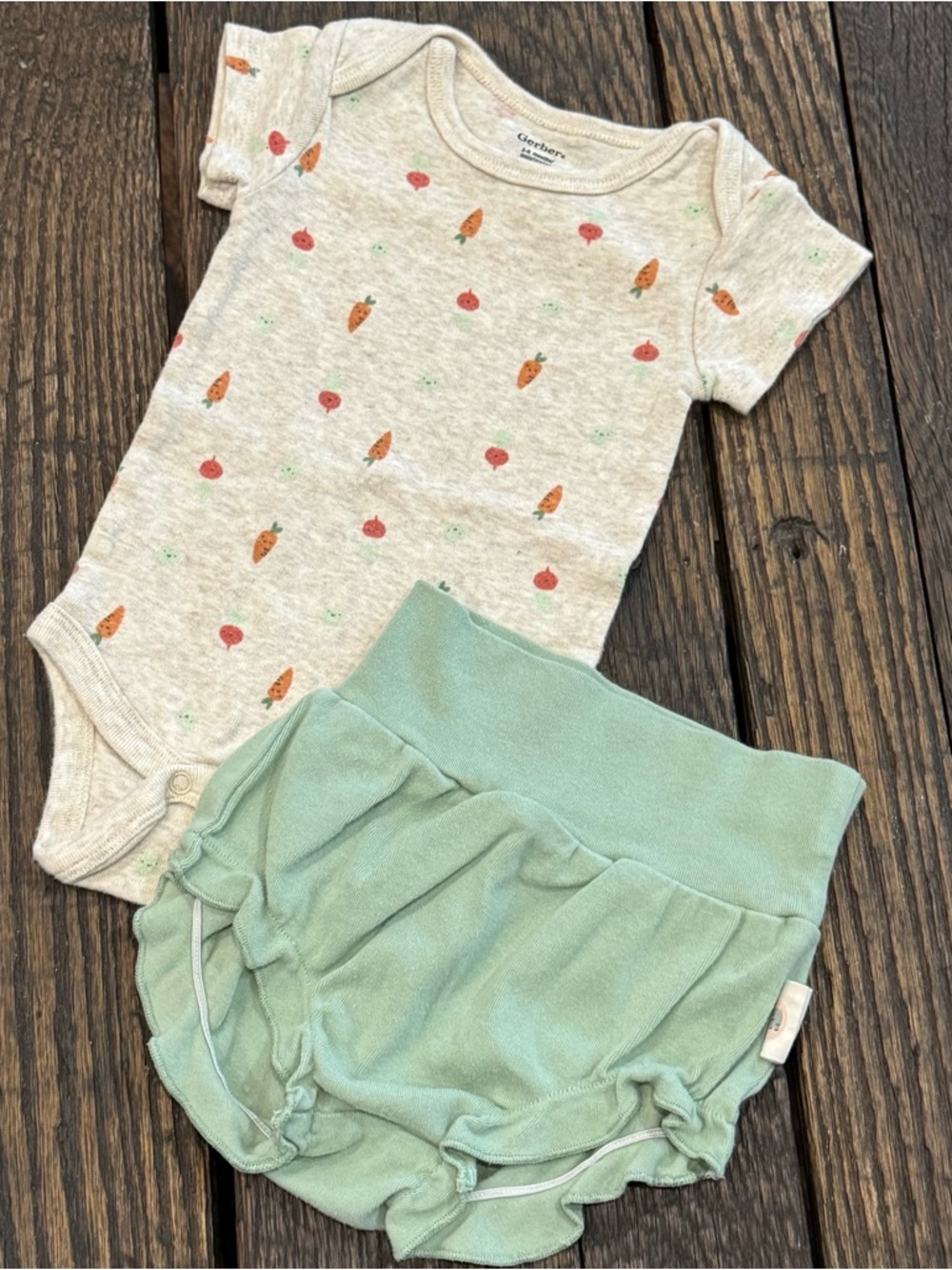 Baby Girls Clothing Bundle Lot - 3-6 Months Tutu Skirt, Shorts, Sleeper, Shirt - Picture 3 of 9
